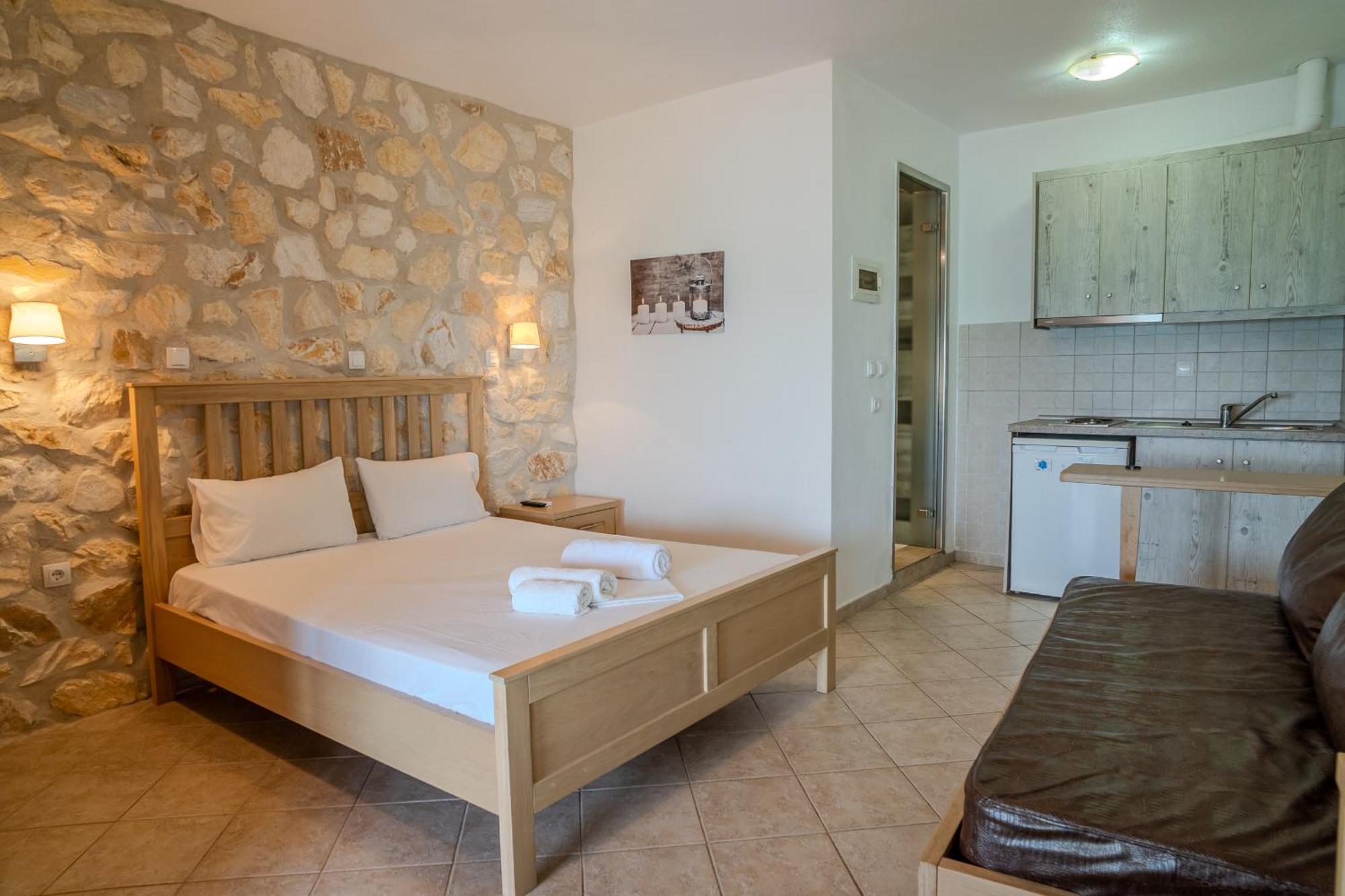 Apartment Akti Klisma *