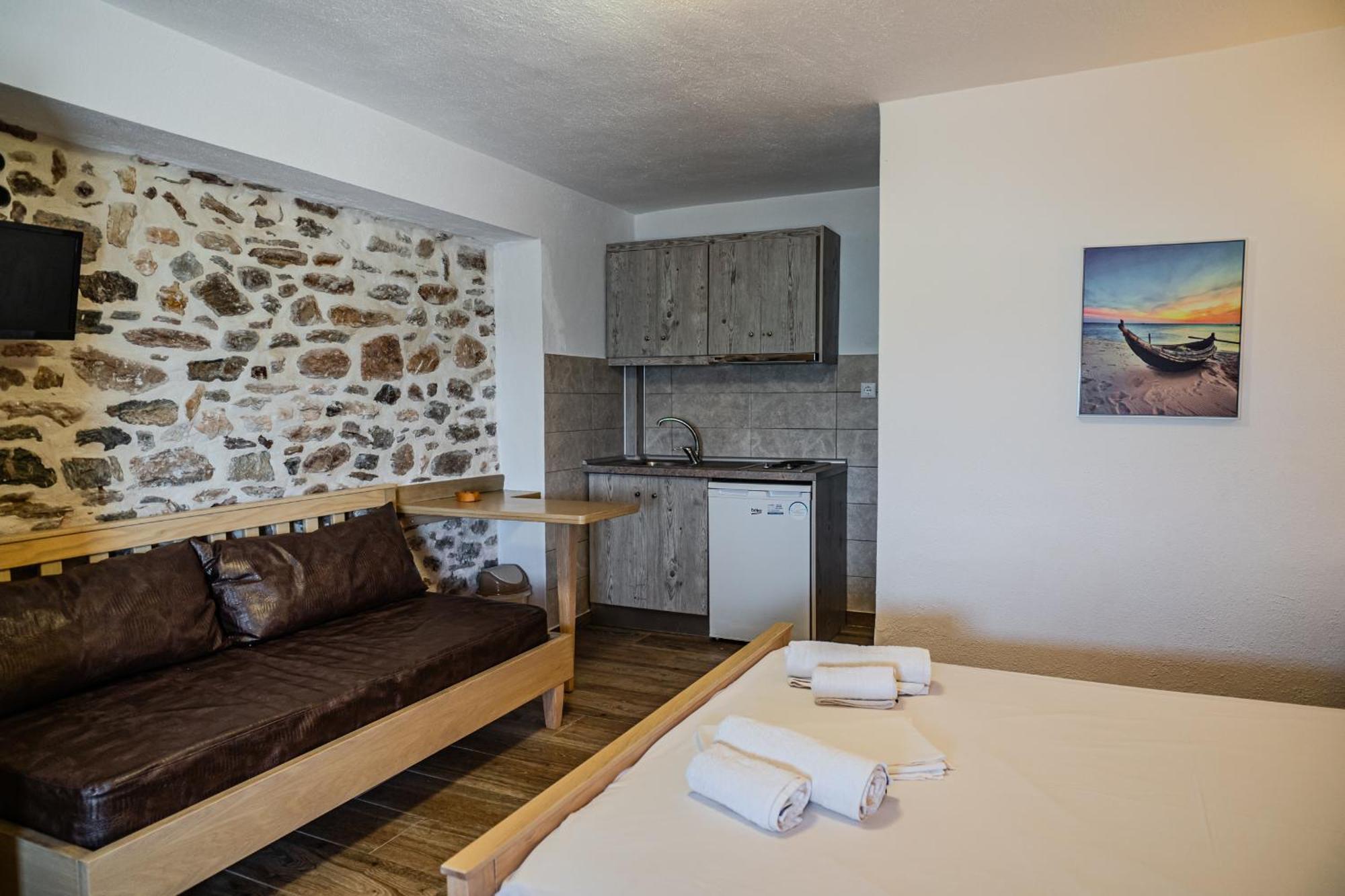 Akti Klisma Apartment *