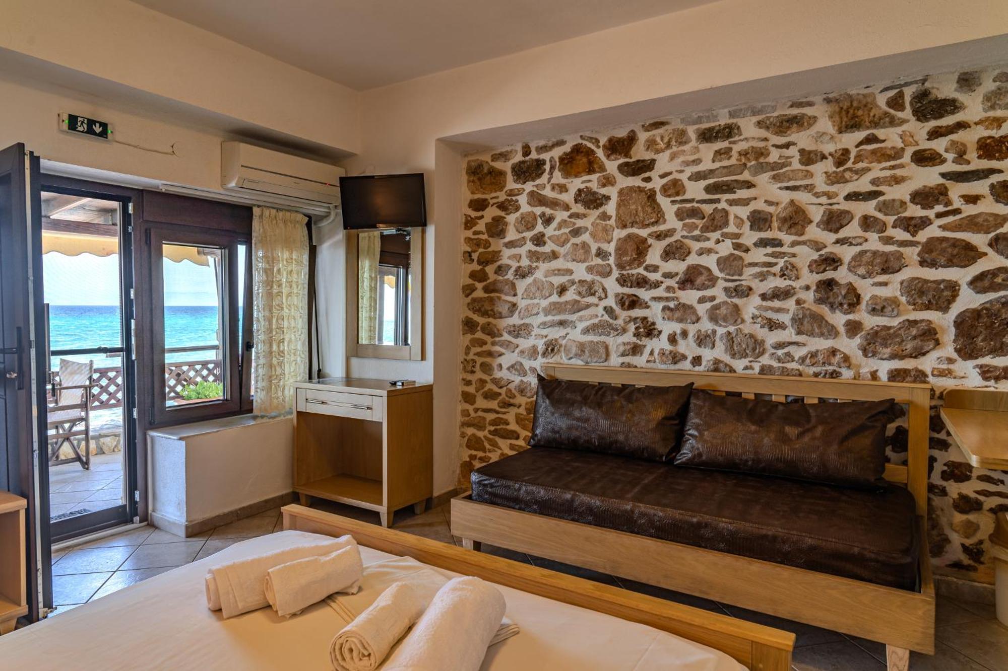Apartment Akti Klisma *